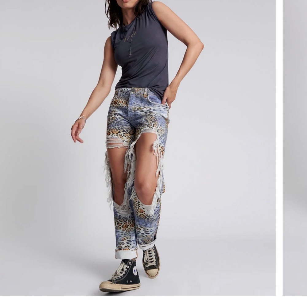 One Teaspoon Leopard Print Distressed Truckers jeans NWT